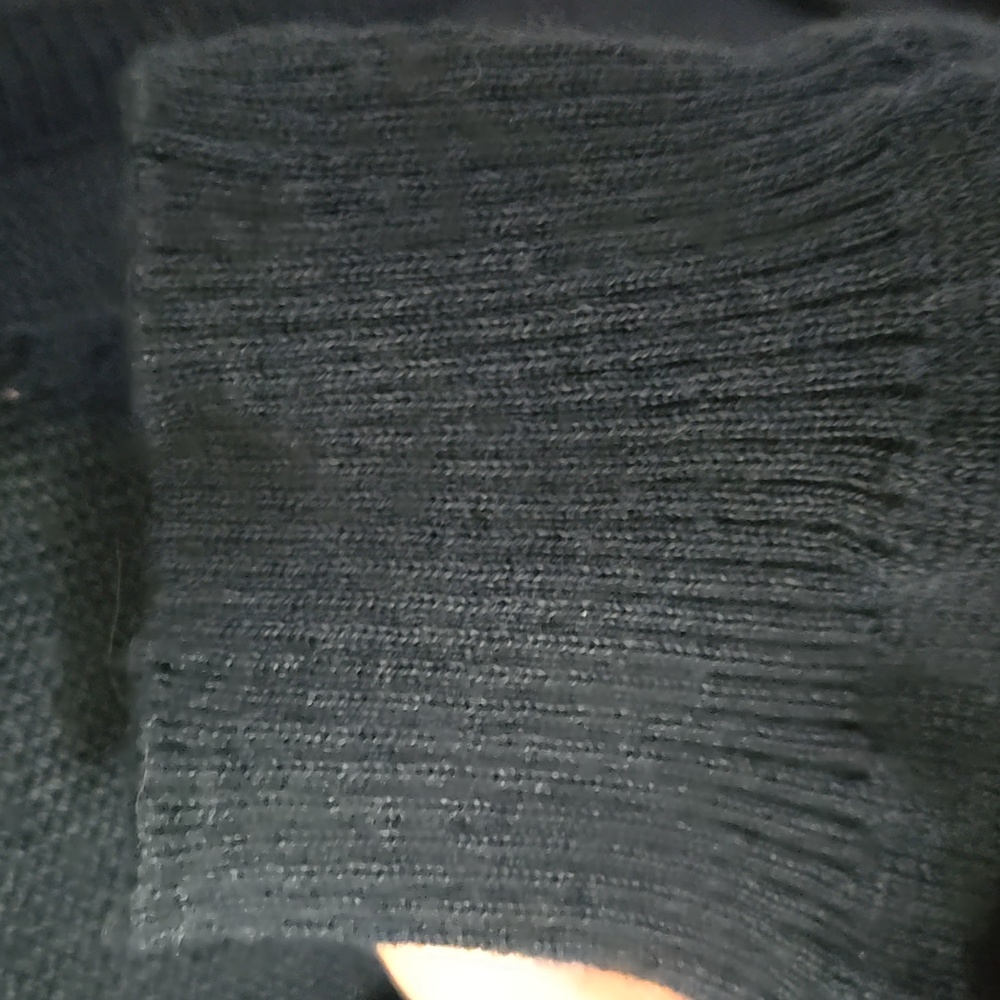 Turnbury Men's Navy Sweater - Picture 2 of 12